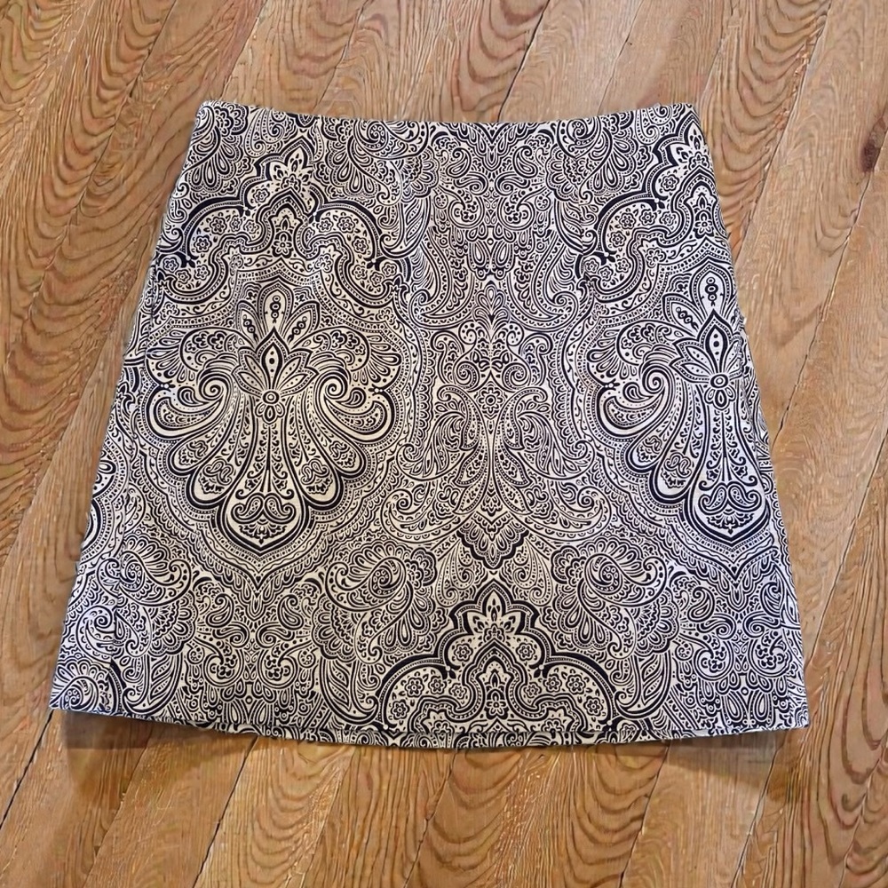 Tommy Hilfiger Navy & White Paisley Summer Skirt Sz 6 Elastic In Back 2 Pockets